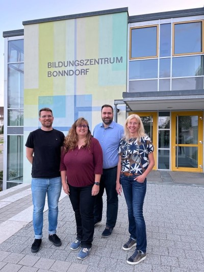 v. l. Christa Koliska (Schriftführerin), Christine Albert (stell. Vorsitzende), Jochen Schäuble (Vorsitzender), Dagmar Geng (Kassiererin)